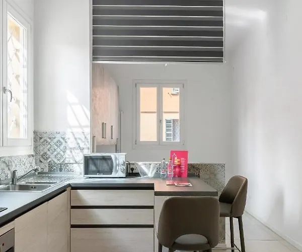 Modern In Borgo Panigale By Wonderful Italy *